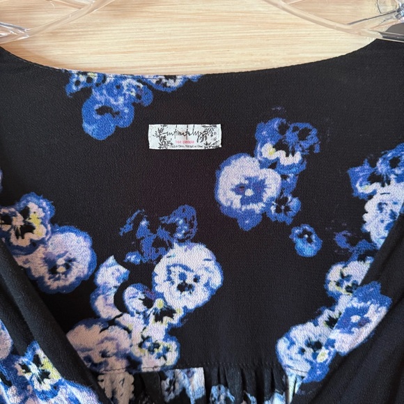 Free People Intimately Black Blue Floral Lace Bodysuit XS | Wide Sleeve Boho - Picture 3 of 5